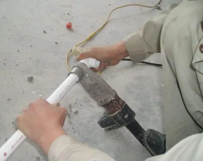 东方漏水维修电话
